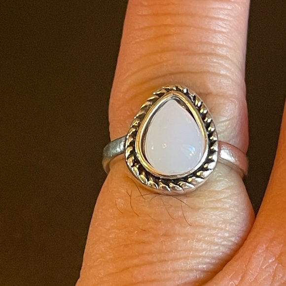 Water drop Opal stone S925 silver ring size 5.5 - Picture 9 of 9
